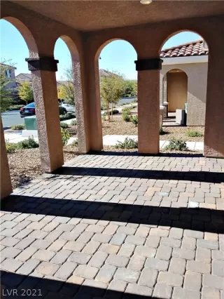 Photo #3: 2259667 Listing