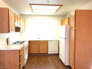 Photo #4: 2259668 Listing 