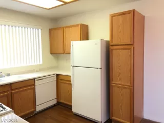 Photo #5: 2259668 Listing 