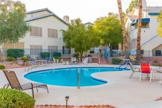 Photo #2: 2259675 Listing