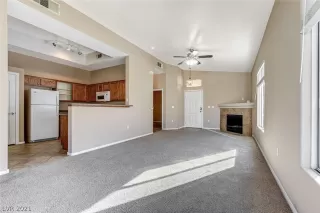 Photo #6: 2259695 Listing