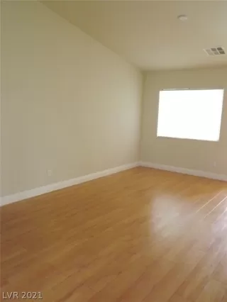 Photo #3: 2259777 Listing 