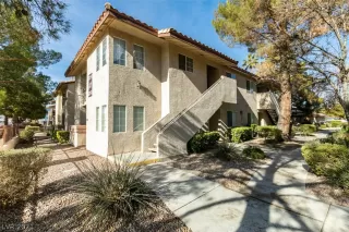 Photo #3: 2259807 Listing