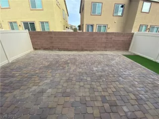 Photo #5: 2259845 Listing 