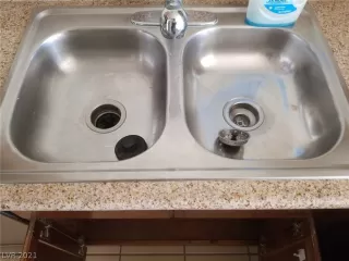 Photo #4: 2259852 Listing 