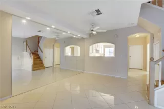 Photo #6: 2259854 Listing 