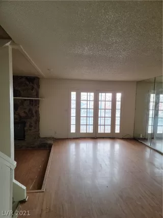 Photo #3: 2259865 Listing 