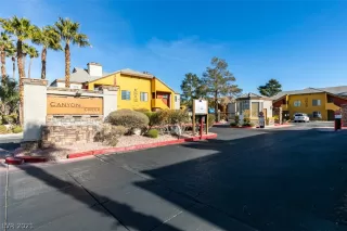 Photo #2: 2259924 Listing