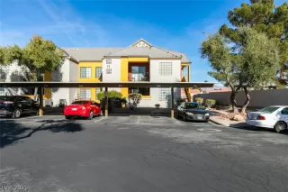 Photo #5: 2259924 Listing