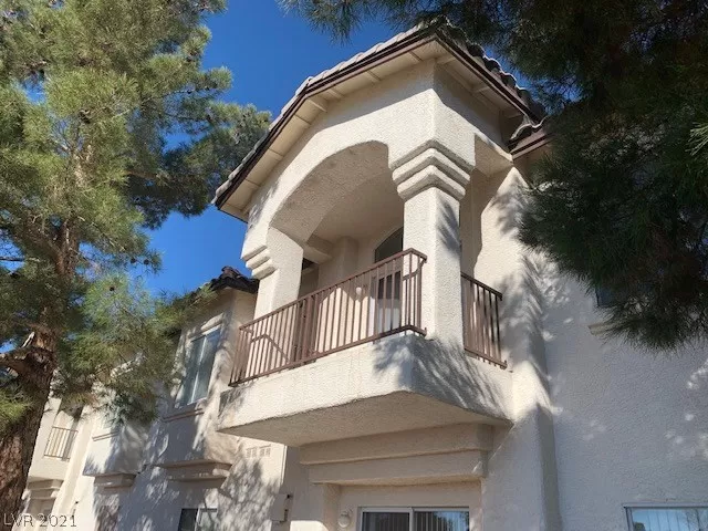 MLS: 2259929 Condo For Sale