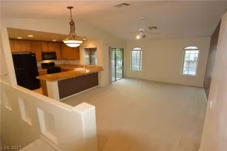 Photo #1: 2259968 Listing 