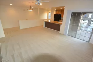 Photo #6: 2259968 Listing 