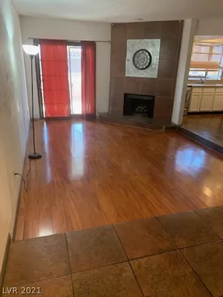 Photo #1: 2259980 Listing 