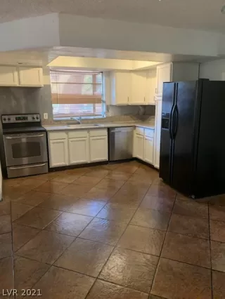 Photo #2: 2259980 Listing 