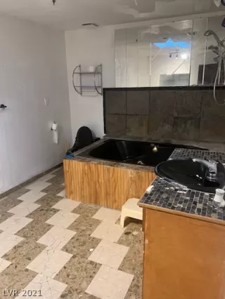 Photo #4: 2259980 Listing 