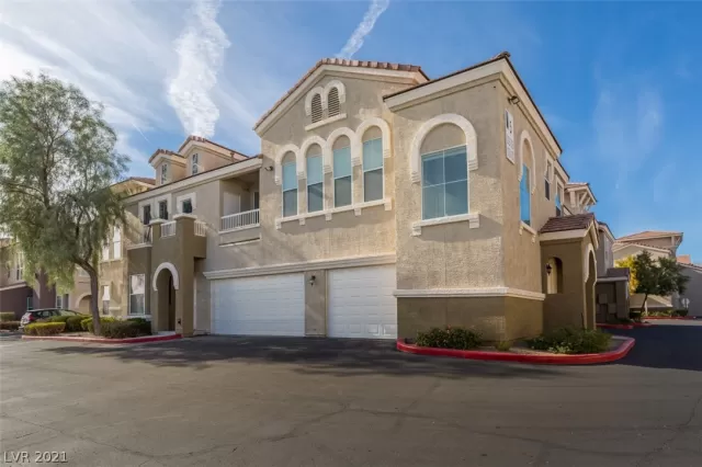 MLS: 2259988 Condo For Sale