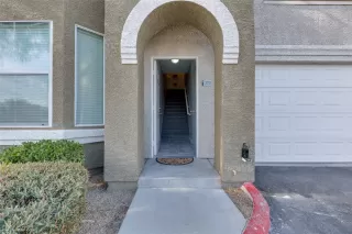 Photo #1: 2259988 Listing