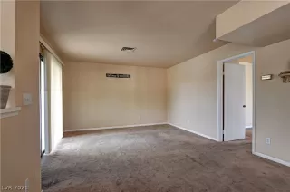 Photo #4: 2260003 Listing 