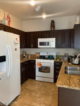 Photo #1: 2260047 Listing