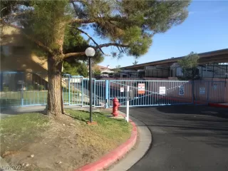 Photo #4: 2260062 Listing 