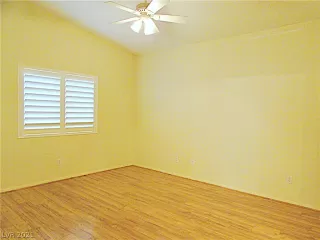 Photo #6: 2260102 Listing 