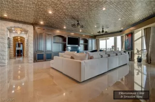 Photo #5: 2260111 Listing