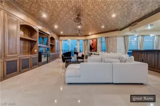 Photo #6: 2260111 Listing