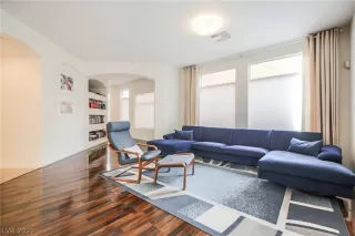 Photo #3: 2260116 Listing