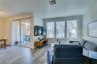 Photo #5: 2260118 Listing 