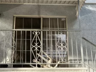 Photo #3: 2260143 Listing 