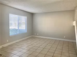 Photo #3: 2260147 Listing 