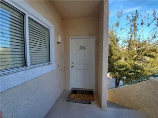 Photo #1: 2260150 Listing