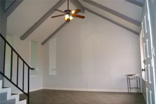 Photo #2: 2260183 Listing 