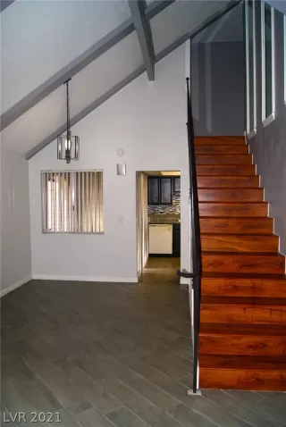 Photo #3: 2260183 Listing 