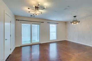 Photo #2: 2260206 Listing
