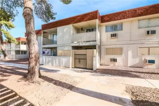 Photo #1: 2260240 Listing