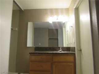 Photo #3: 2260272 Listing 