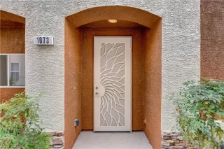 Photo #1: 2260337 Listing 