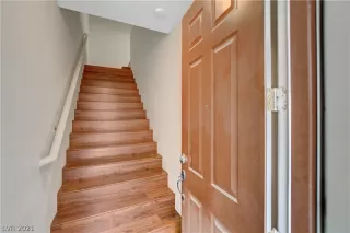 Photo #2: 2260337 Listing 