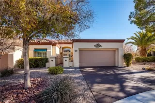 Photo #1: 2260378 Listing