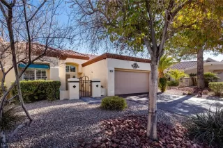 Photo #2: 2260378 Listing