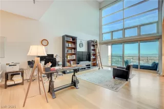 Photo #3: 2260384 Listing