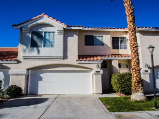 Photo #1: 2260391 Listing