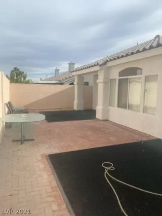 Photo #1: 2260393 Listing