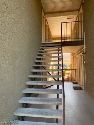 Photo #1: 2260418 Listing 