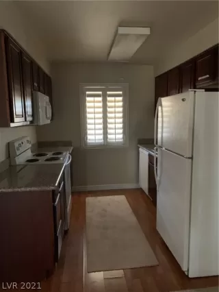 Photo #4: 2260418 Listing 