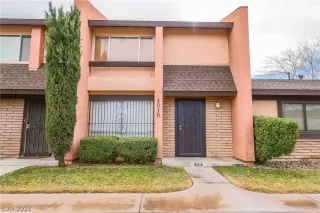 Photo #2: 2260429 Listing