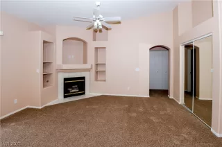 Photo #1: 2260439 Listing 