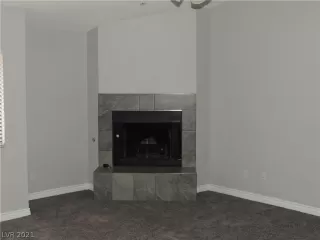 Photo #4: 2260457 Listing