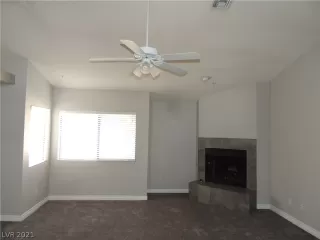 Photo #6: 2260457 Listing